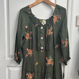 Fig&Flower Floral Embroidered Dress